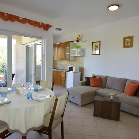 With Parking Spaces Dajla, Novigrad - 22735 Apartman Dajla